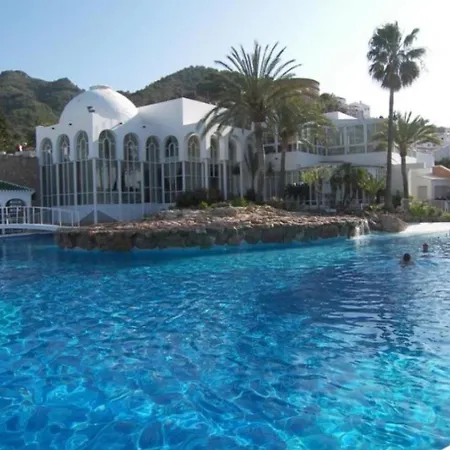 En Capistrano, Apartment *