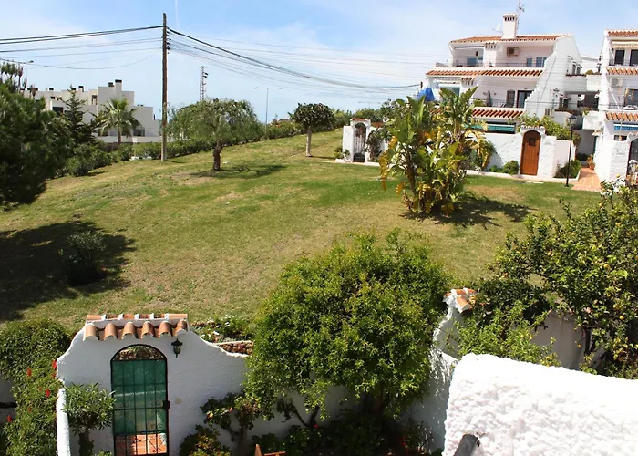 En Capistrano, * Nerja